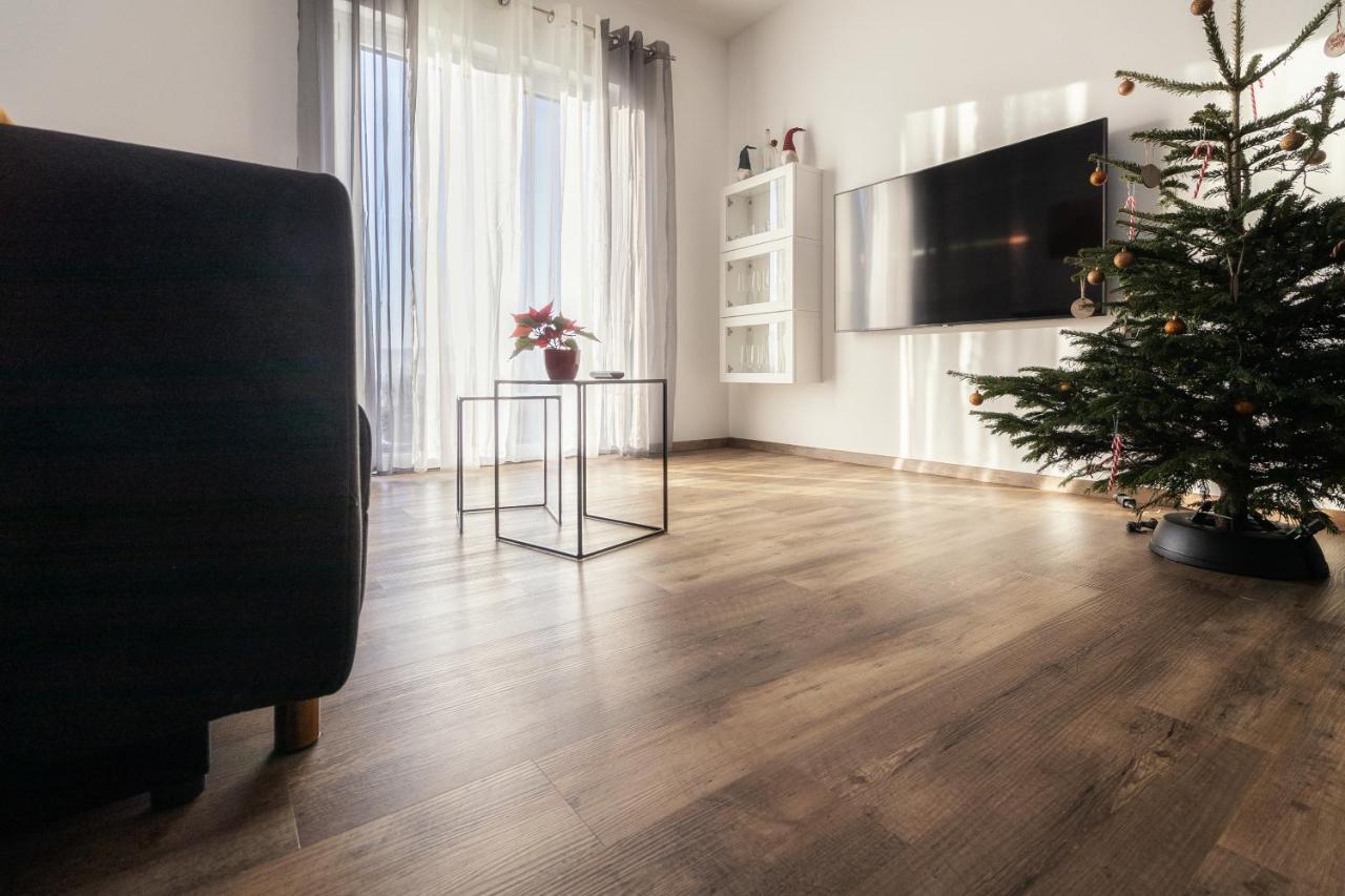 נויאלברוייט Ferienwohnung Bergaecker מראה חיצוני תמונה