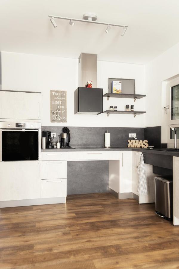 נויאלברוייט Ferienwohnung Bergaecker מראה חיצוני תמונה